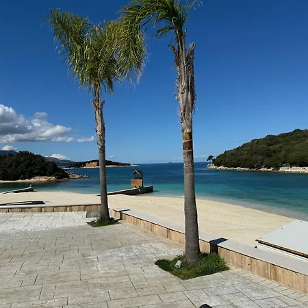 River * Σαράντα